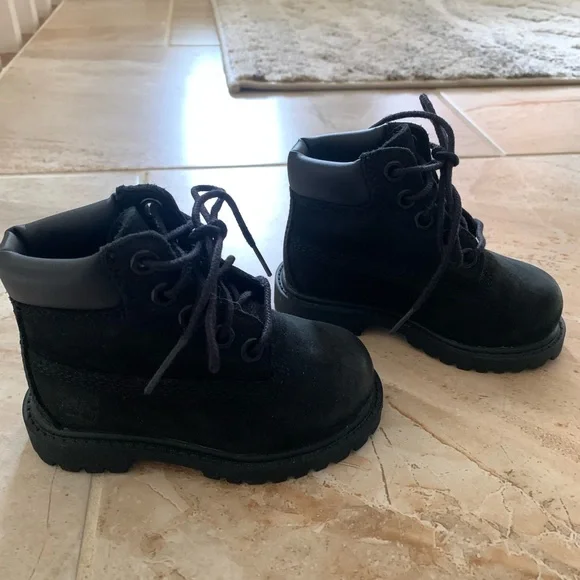 Timberlands - Picture 3 of 3